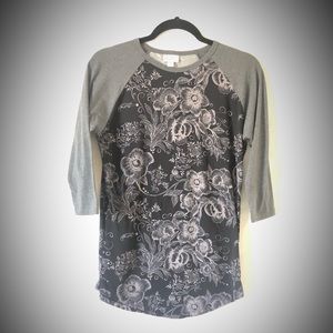Black & Gray Floral Print, Randy Tee, by LuLaRoe, NWOT